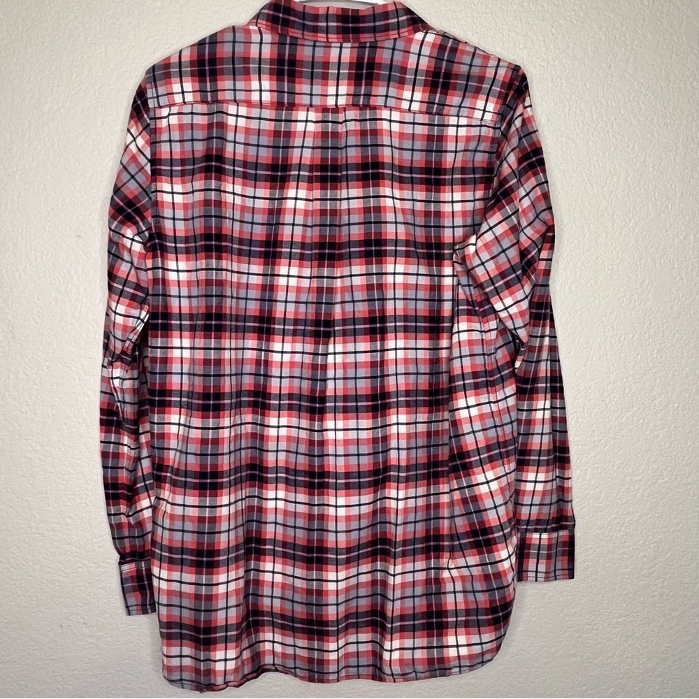 GAP Boyfriend Pink, White and Navy Plaid Button Down Shirt Size Medium - Picture 10 of 12
